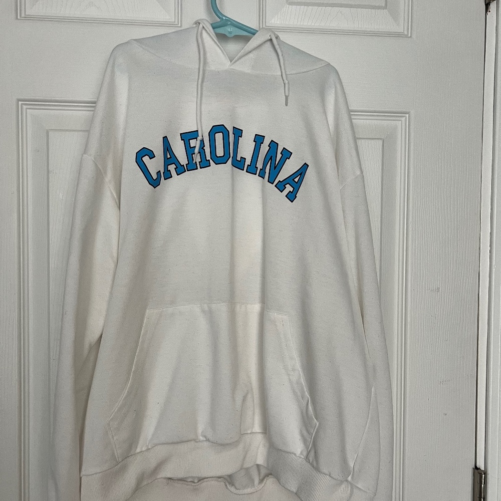 Women's Lightweight Carolina (UNC) White Hoodie. Size M.
